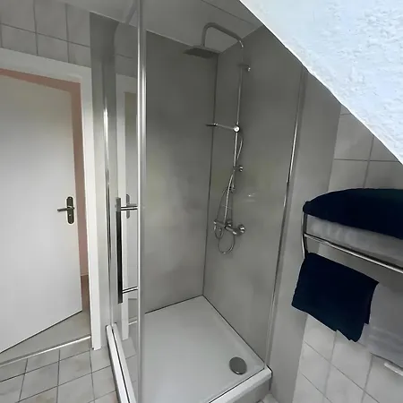 Zum Weserstrand 公寓 *